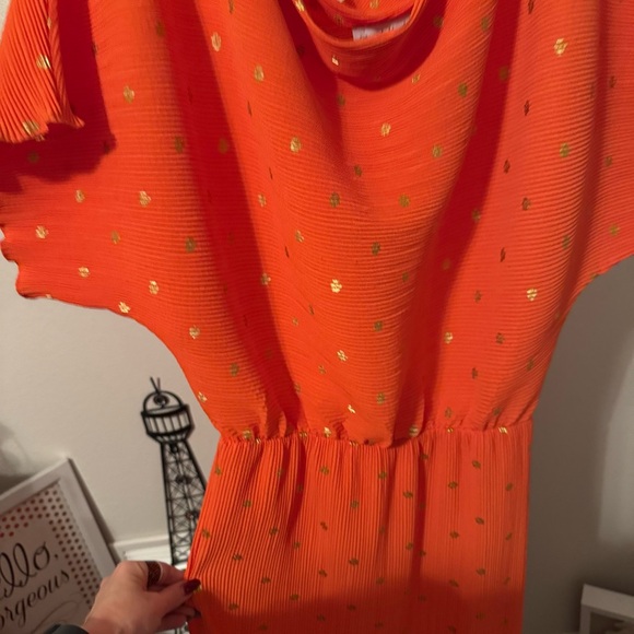 NWT Never Fully Dressed Petite Tilly Metallic Plisse Maxi Dress in Orange Sz S - Picture 9 of 10